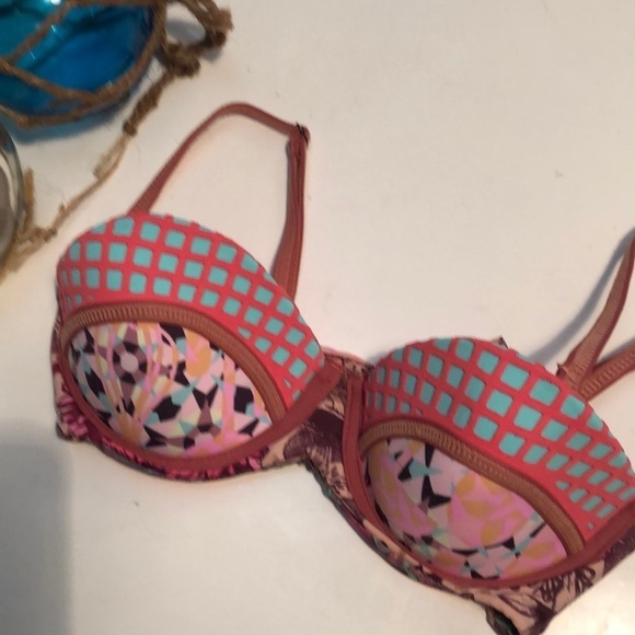 Maaji Bikini Top NWOT - Picture 1 of 4